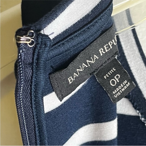 BANANA REPUBLIC Striped Dress - Picture 7 of 10